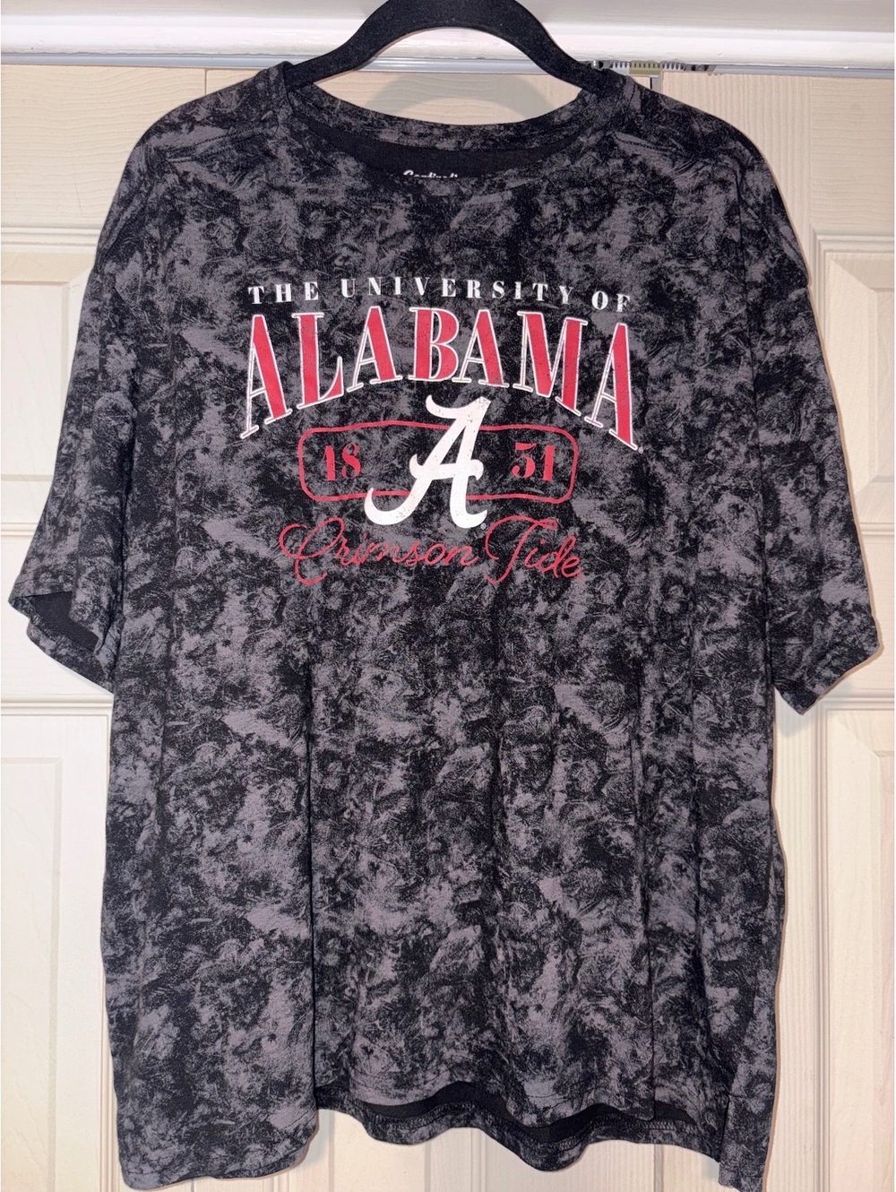 Alabama Crimson Tide T Shirt Womens L Black Acid Wash Oversized Graphic Tee